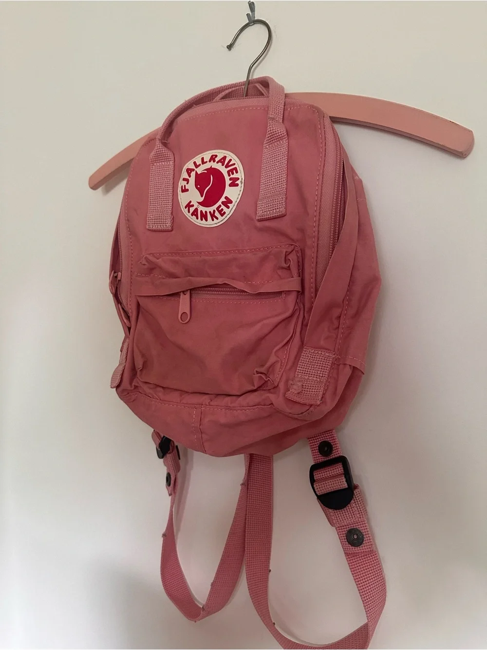Fjallraven Kanken Mini Backpack in Dusty Pink